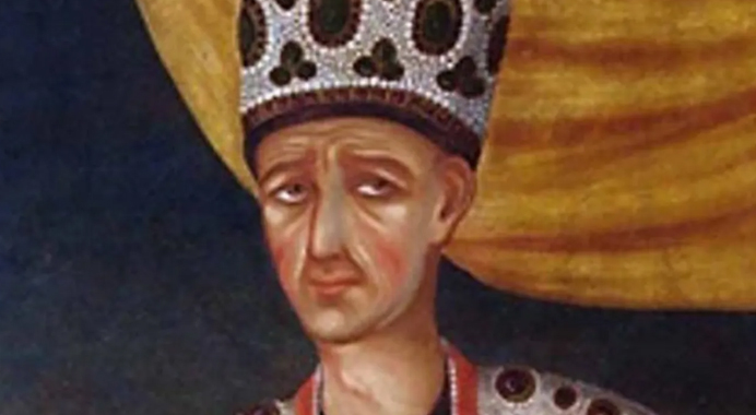 چشم‌هایم را به او داده‌ام